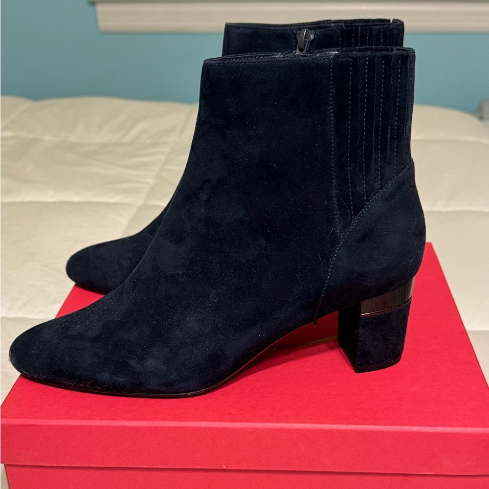 Beautiful navy suede boots
